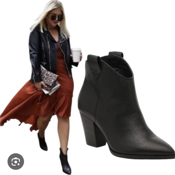 Lucky Brand Shoes - Lucky Brand Leather Western Boots in Black